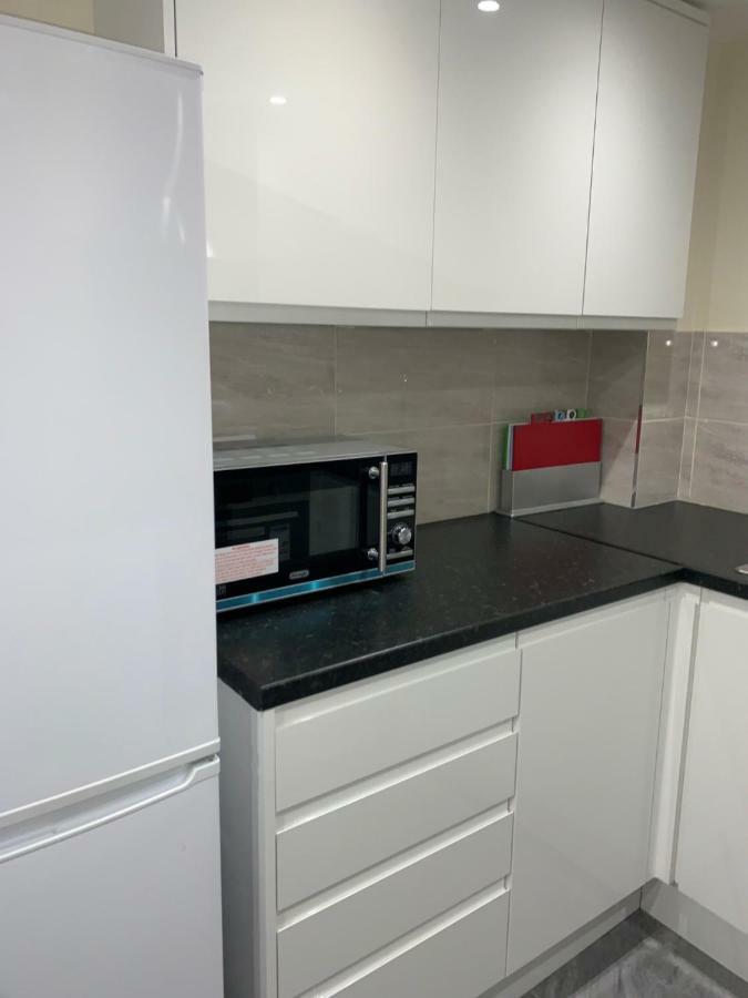 Central Apartment Paddington Londra Esterno foto